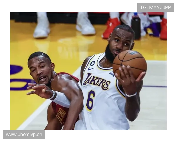 埃文·莫布里内线高效挡拆制造错位助力骑士攻防转换提升